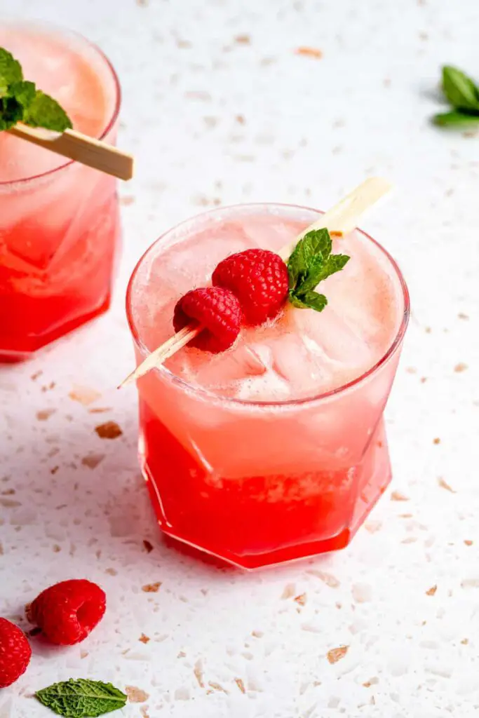 Apple and Raspberry Mocktail non alcoholic summer drink recipes