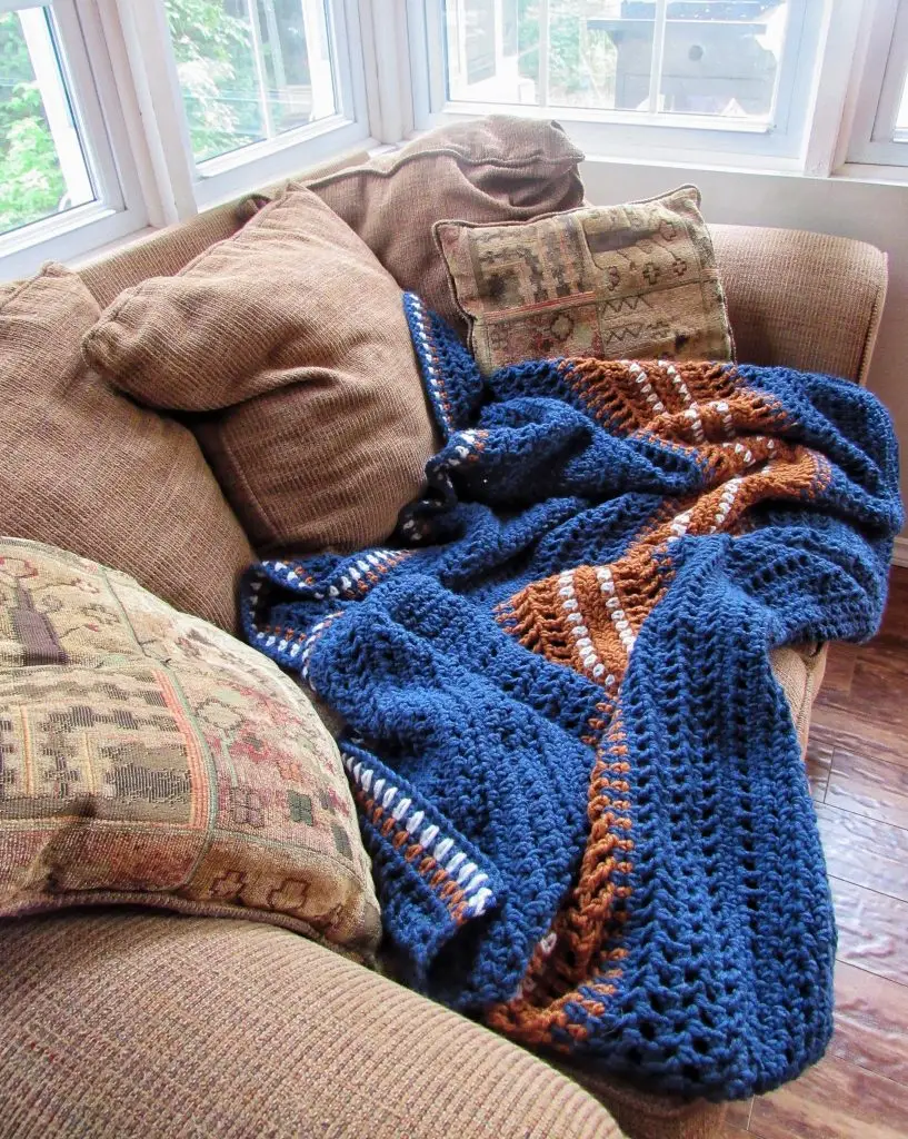 blue and brown Mountain Mama Textured Blanket crochet pattern ideas for mother's day gift