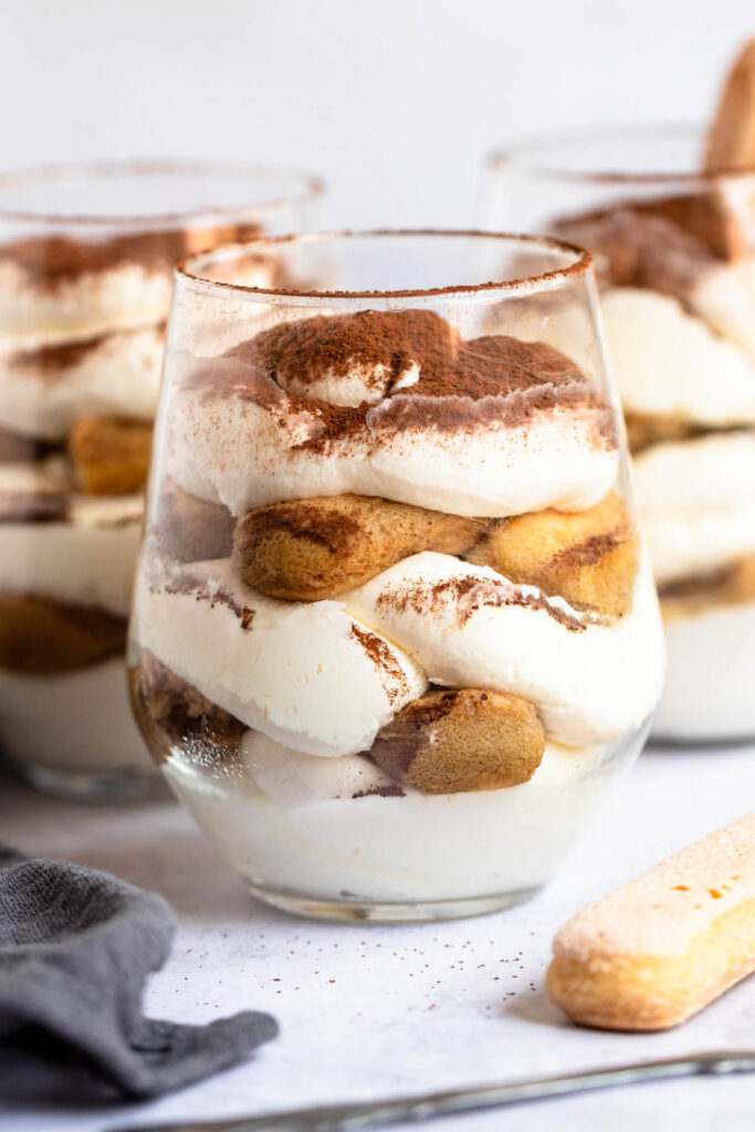 easy no bake tiramisu cups for mothers day dessert ideas