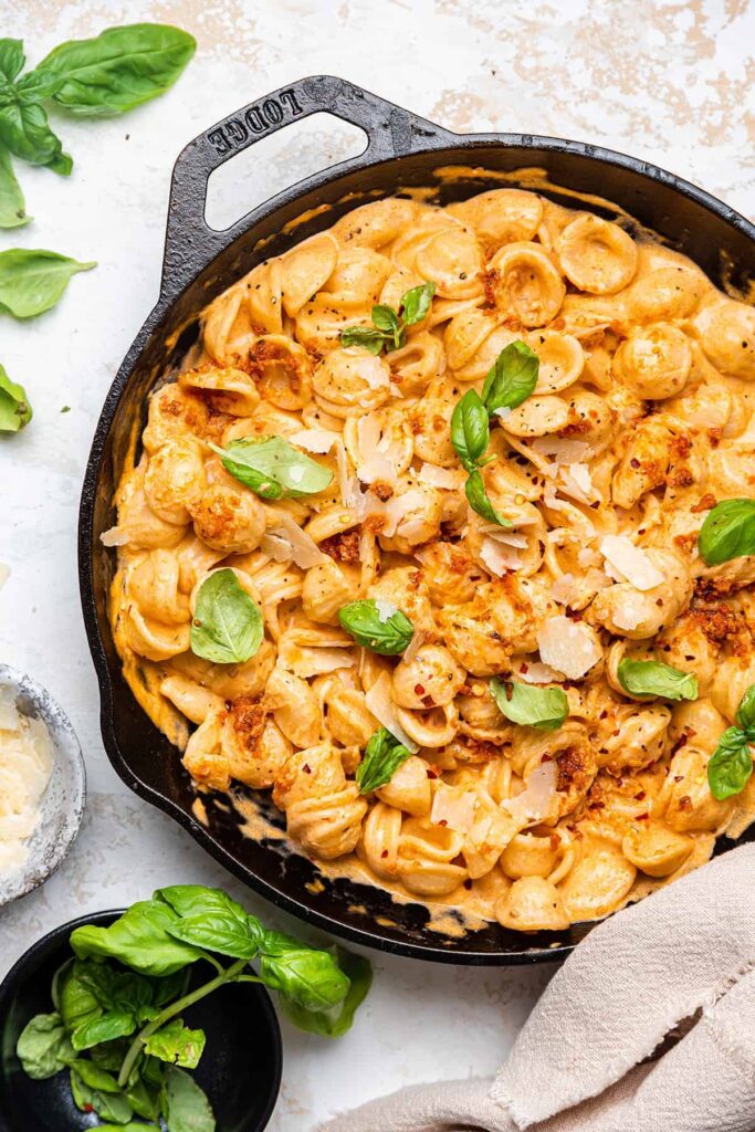 Creamy Sun-Dried Tomato Pesto Pasta for mothers day lunch ideas