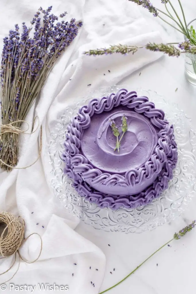 beautiful earl grey lavender cake for mothers day cake ideas