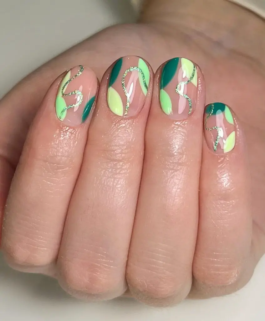 leafy green nail art for short nails
