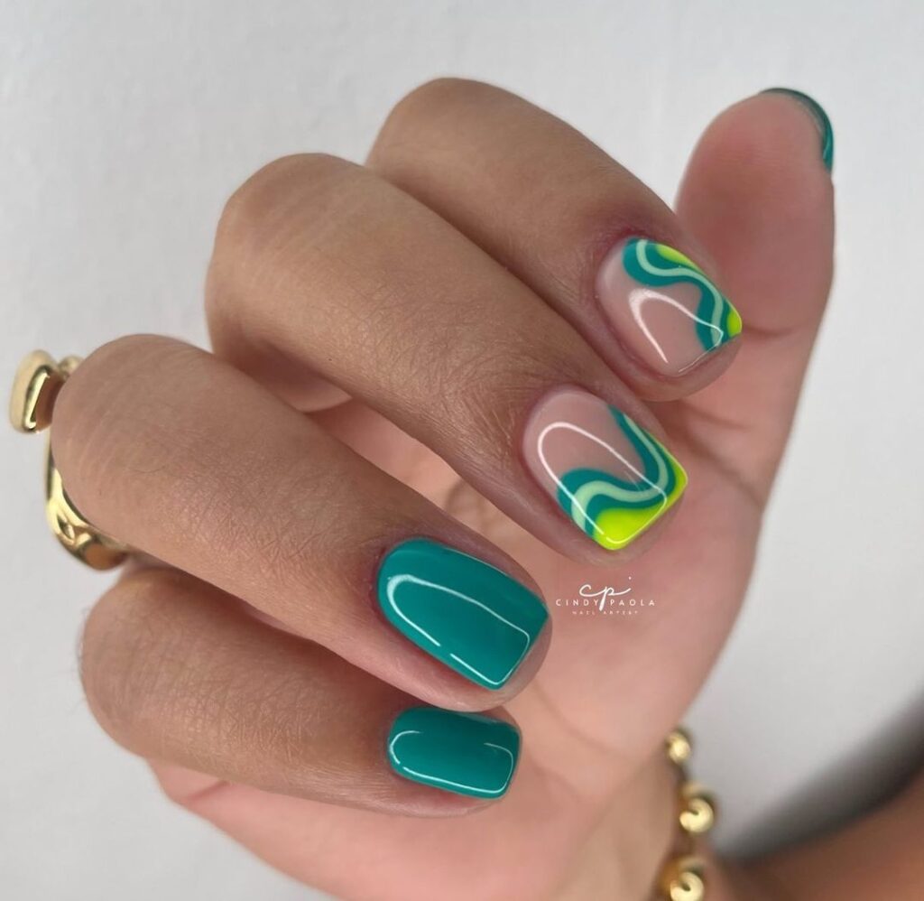wavy green short summer nails