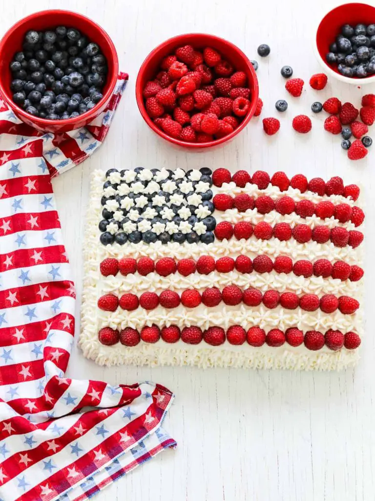 American Flag Cake - 4th of July party food