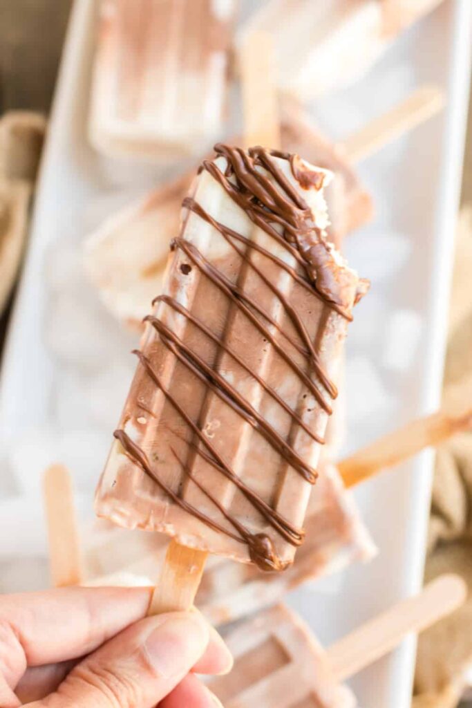 Banana Nutella Frozen Yogurt Popsicles