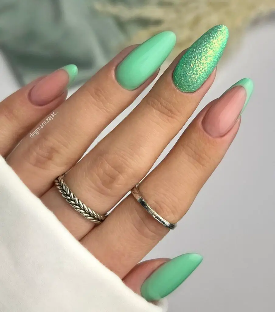 simple green glittery nails for graduation nail ideas