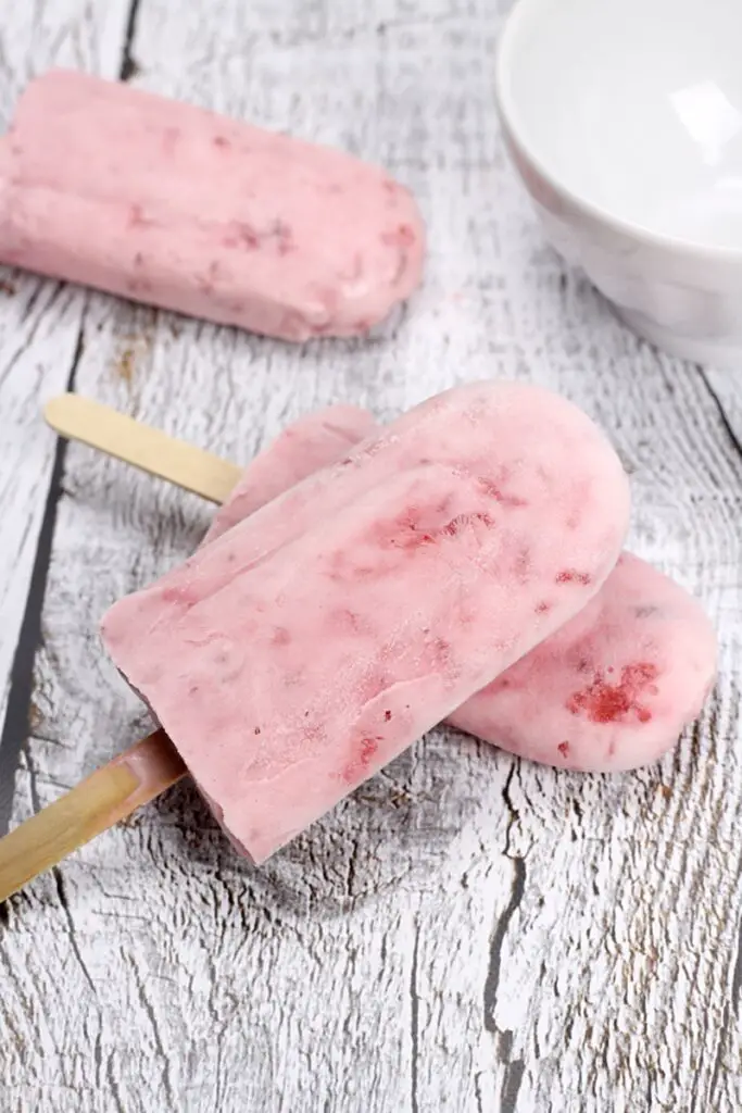 frozen yogurt popsicle recipes with strawberry