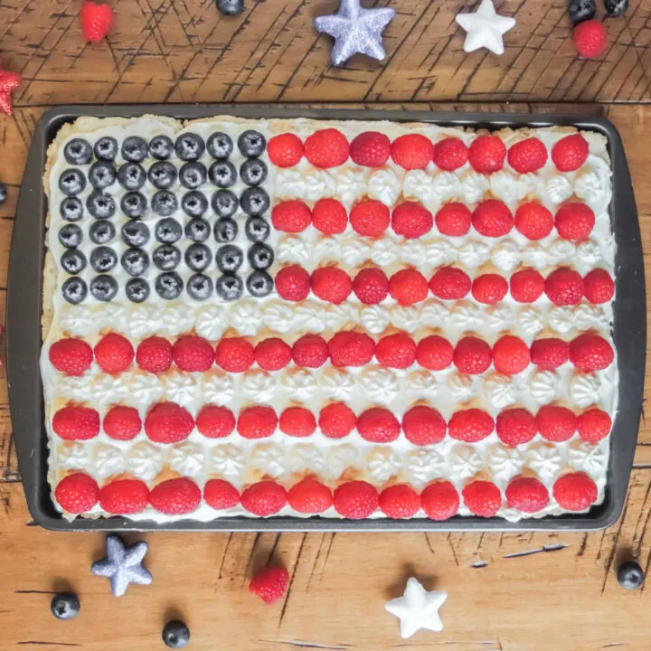 American Flag Cookie Bars - 4th of July party food