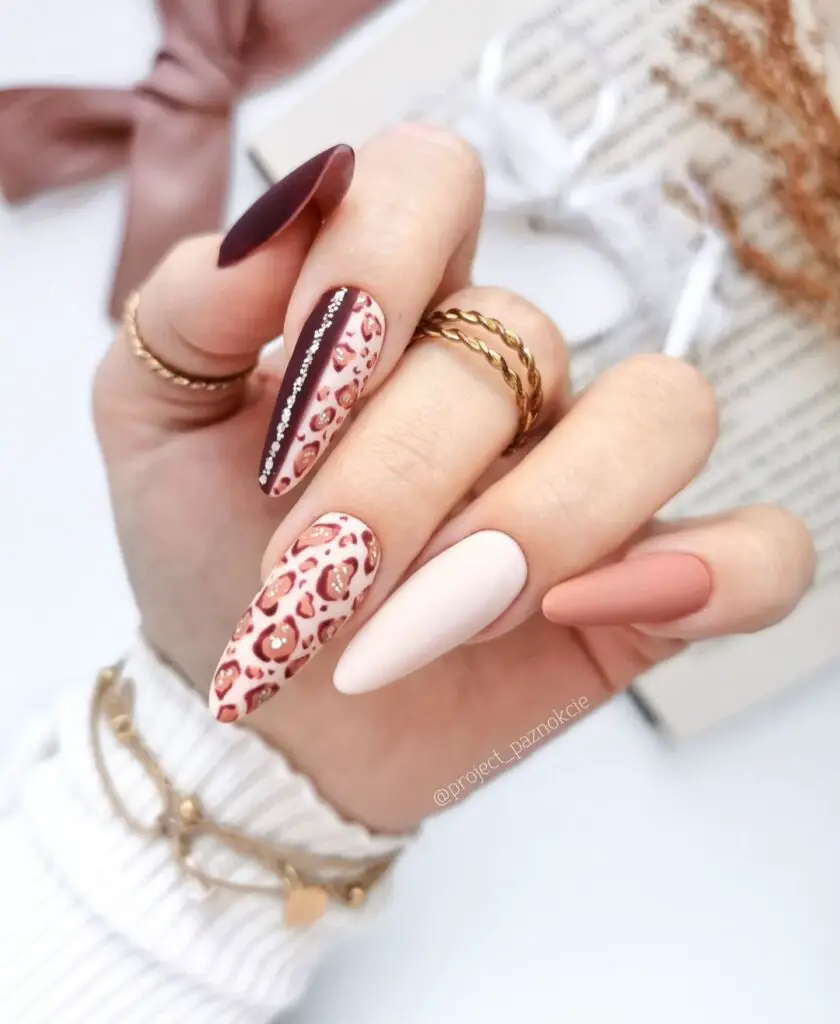 trendy fall nail designs and fall colors 