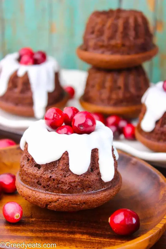 Mini gingerbread bundt cake recipe for Christmas desserts