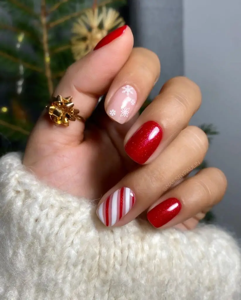 Christmas red and white nails 