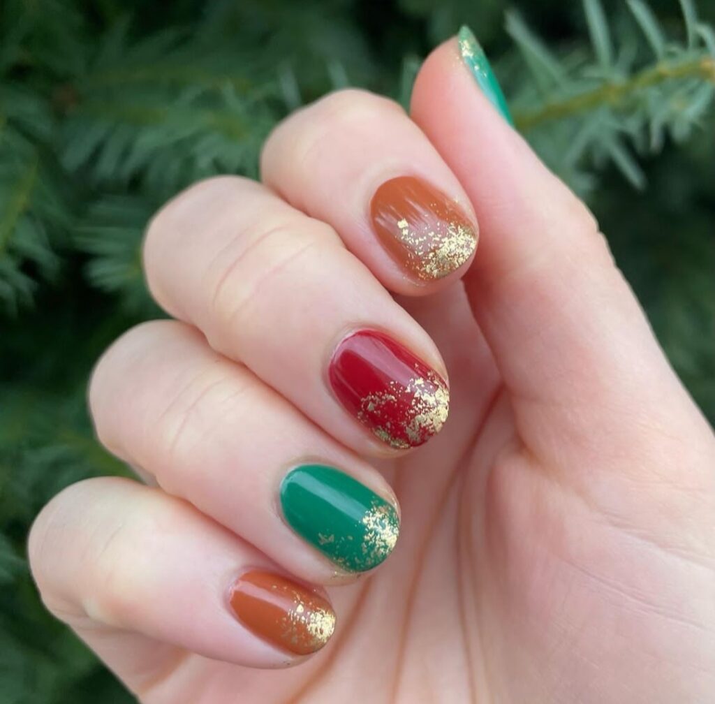 Christmas Elegance nail designs 
