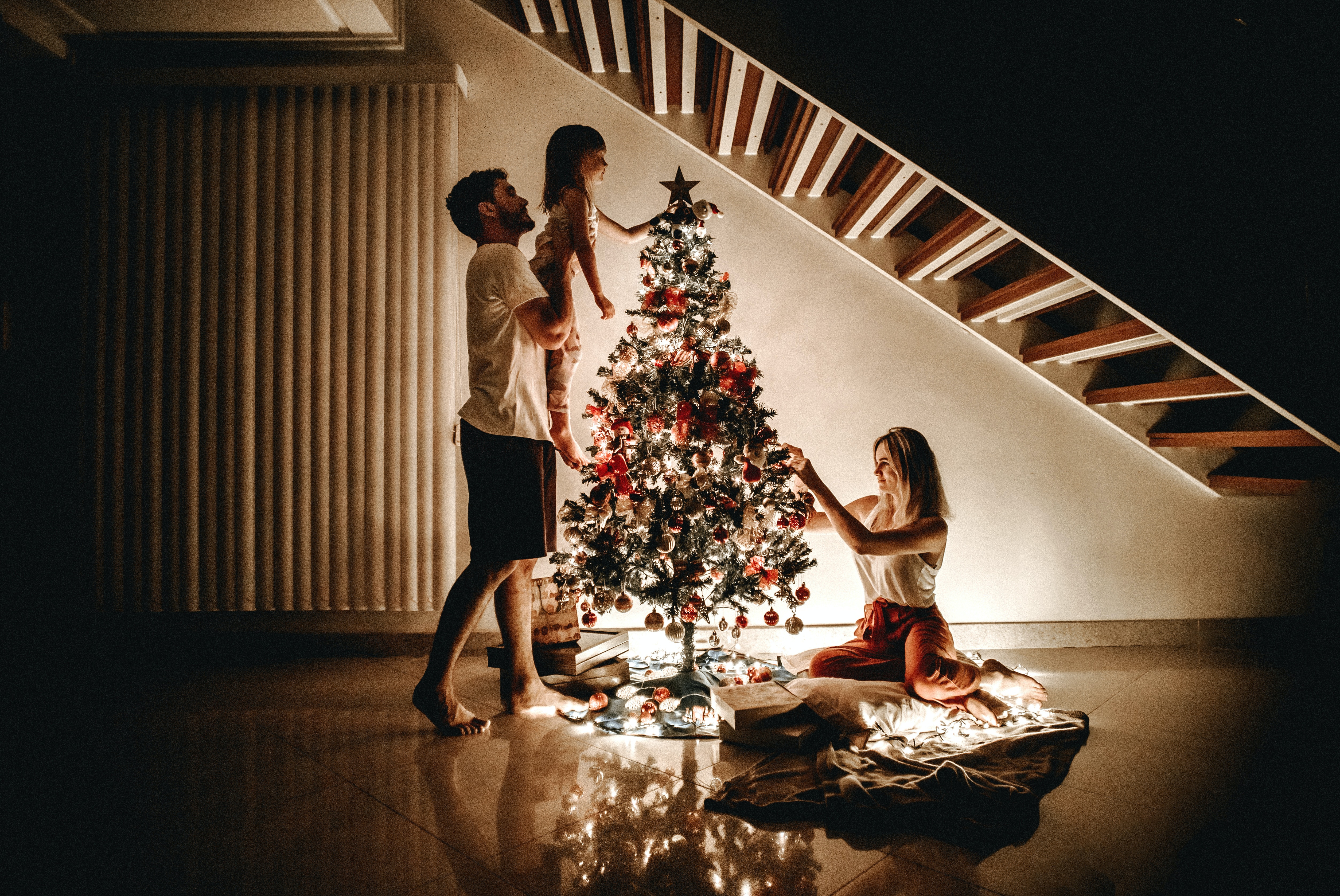 Christmas activities an traditions for families