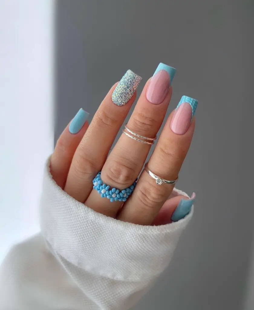cute New Year nail design and nail art trends