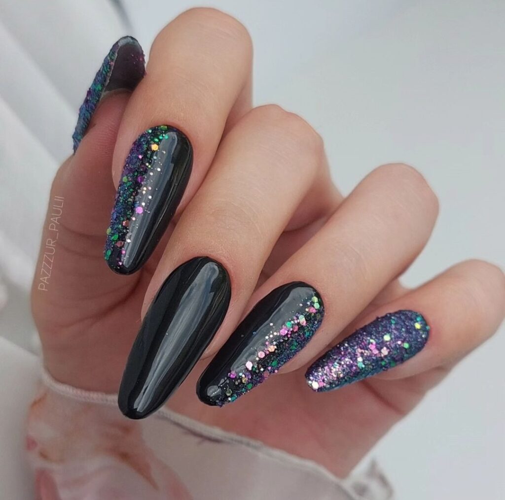 cute New Year nails design and nail art trends