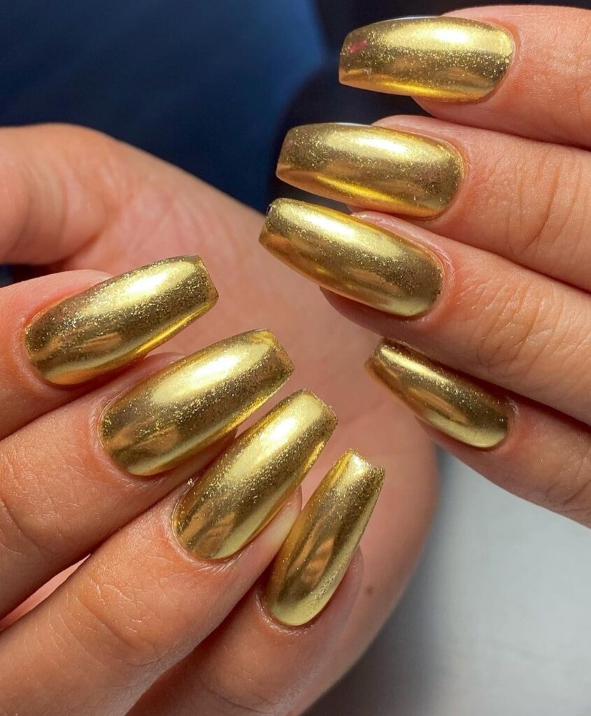 cute New Year nail design and nail art trends