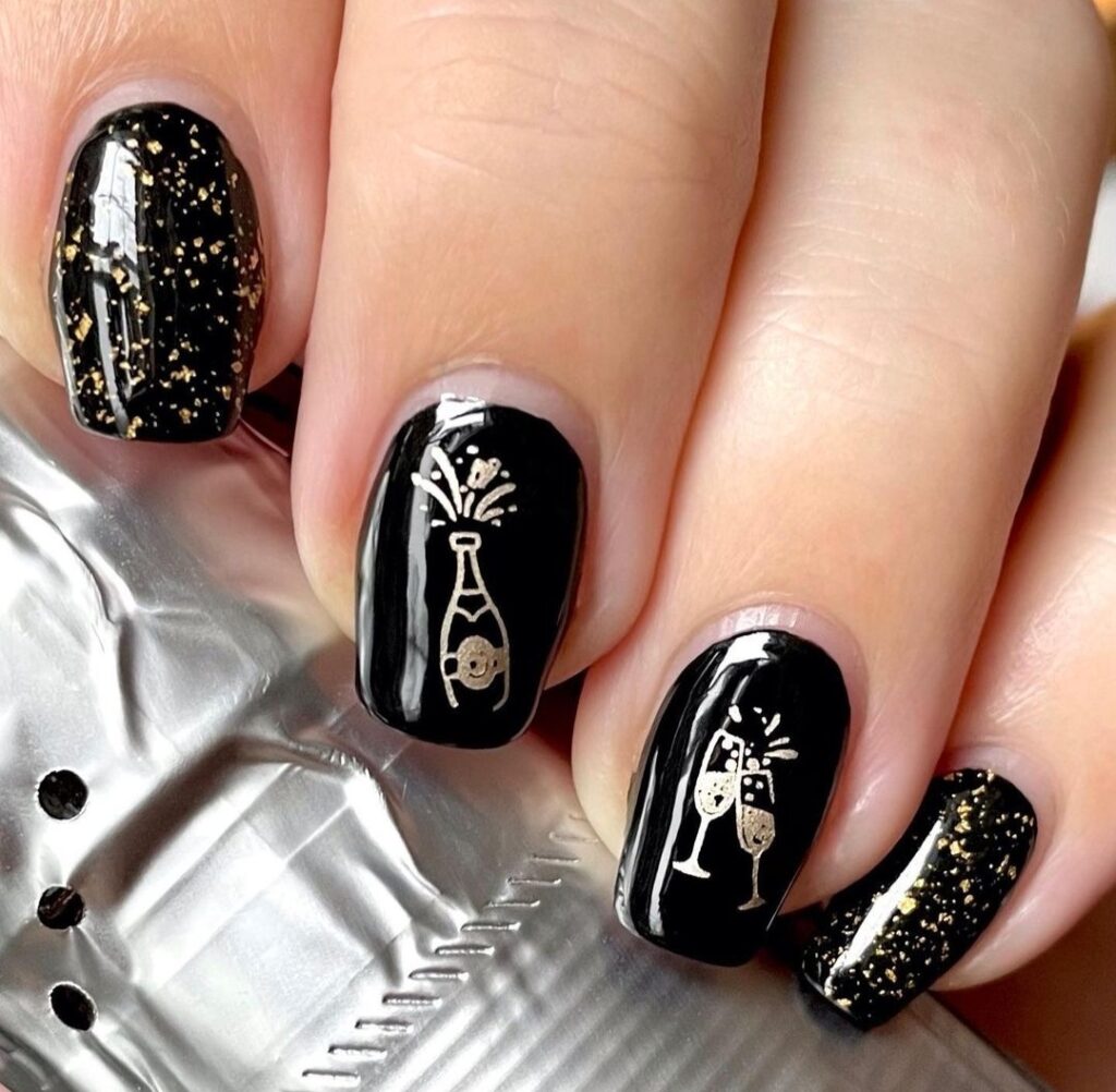 cute New Year nails design and nail art trends