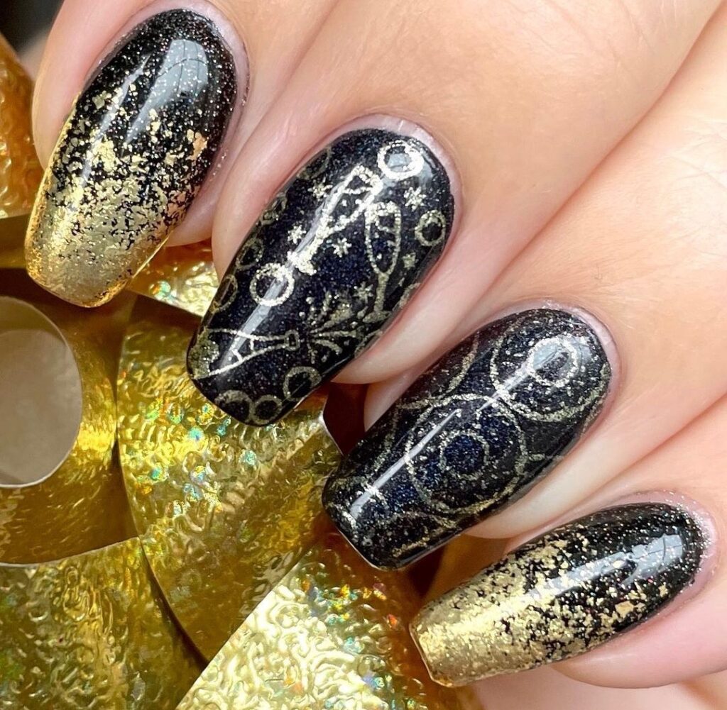 cute New Year nails design and nail art trends