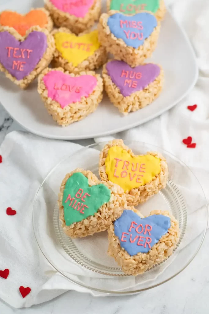 Adorable Valentine day desserts Rice Krispie