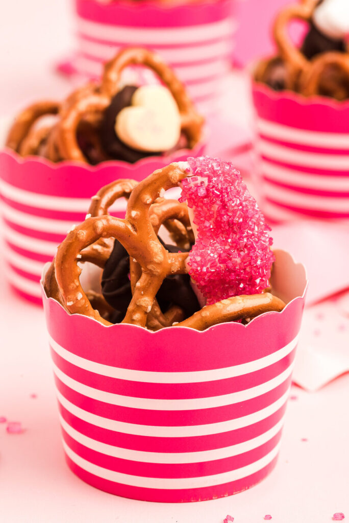 Valentines day desserts Pretzel Snack Bites