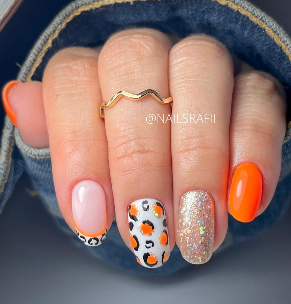 Short summer nails