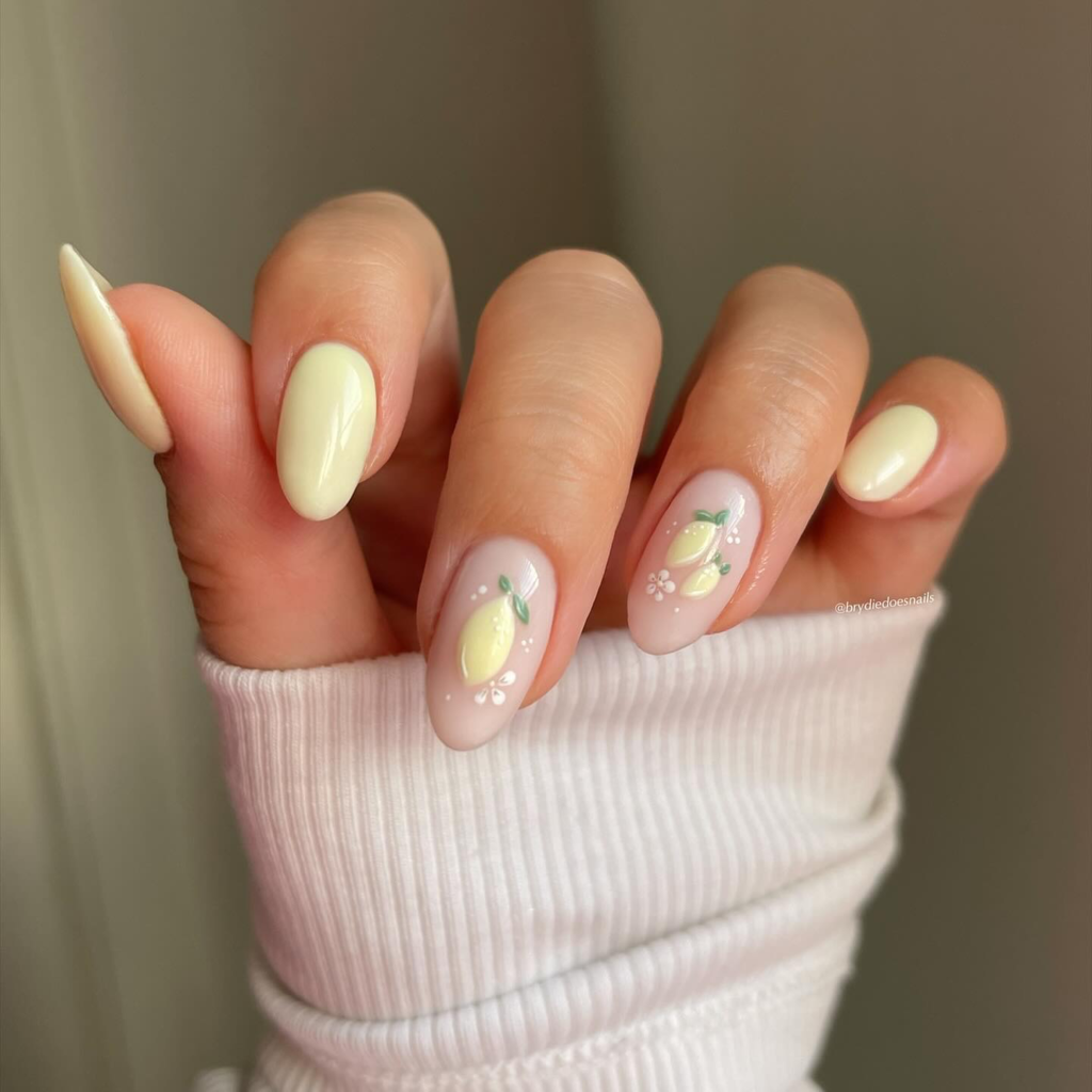 Short summer nails