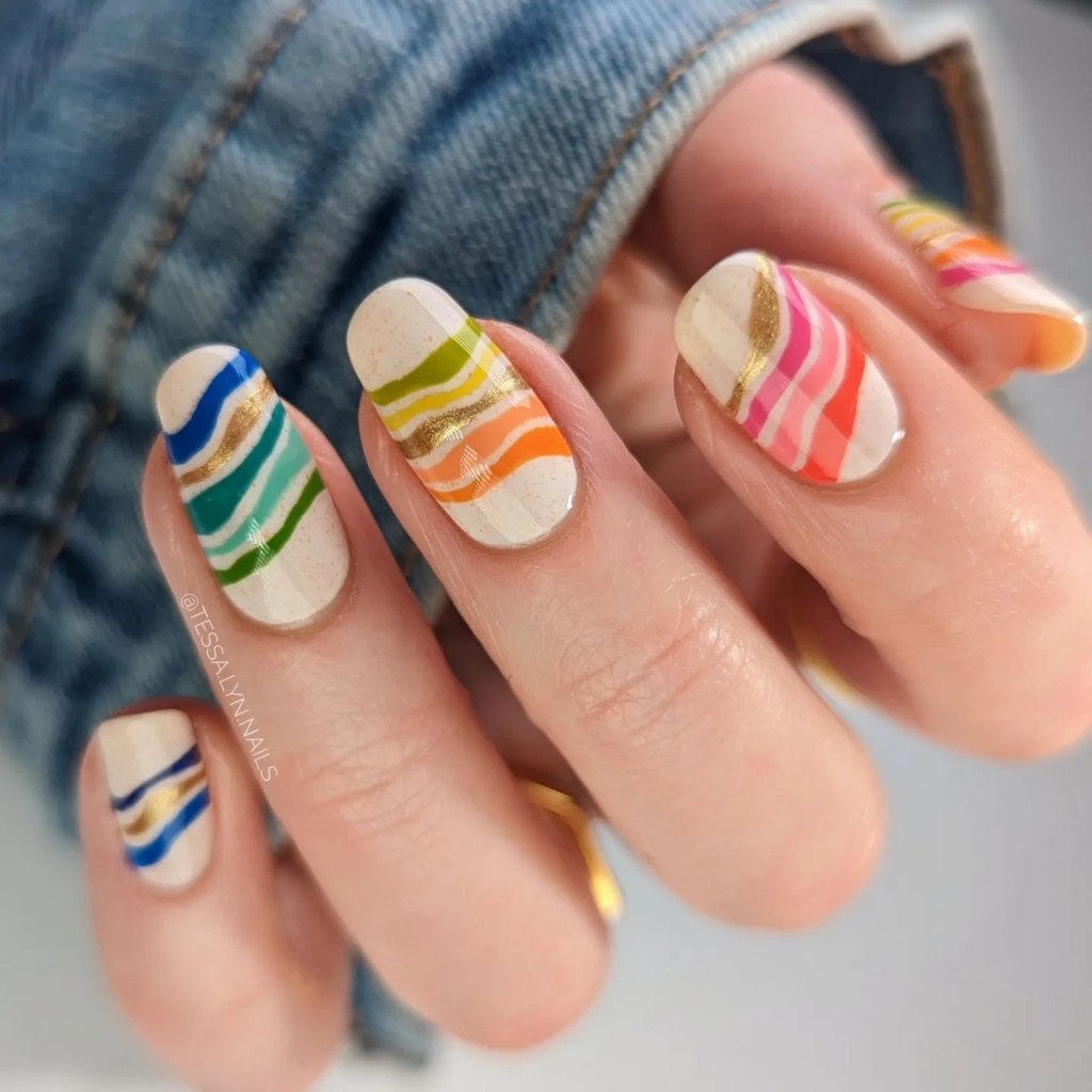 Short summer nails