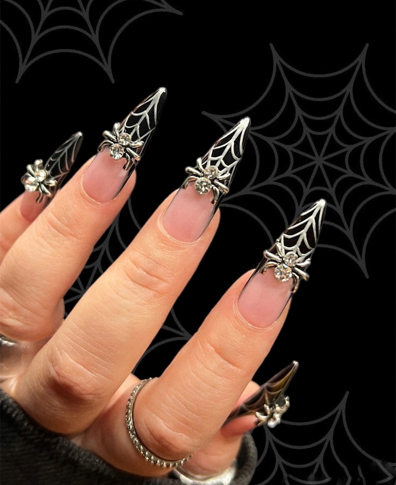 Halloween Nail Designs 