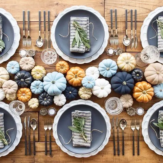 Thanksgiving table settings