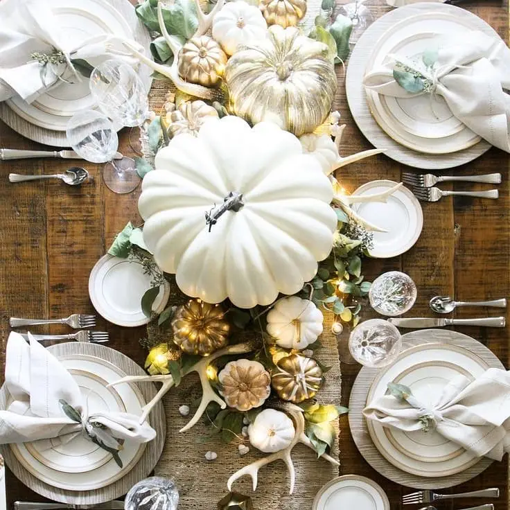 Thanksgiving table settings