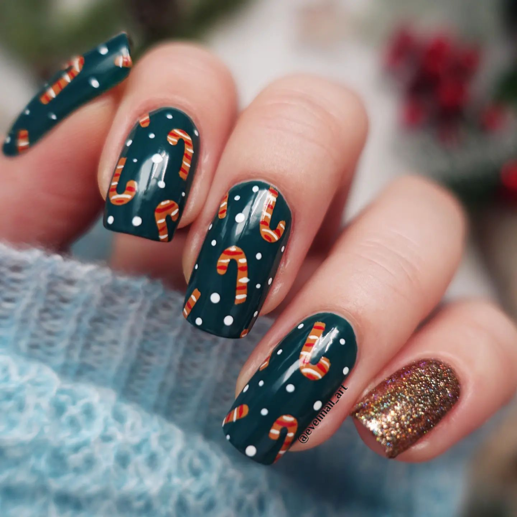 Short Christmas nail Designs