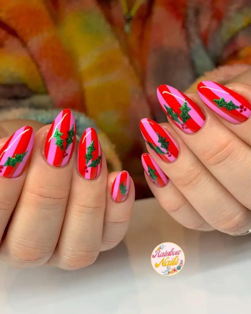 Short Christmas nail Designs