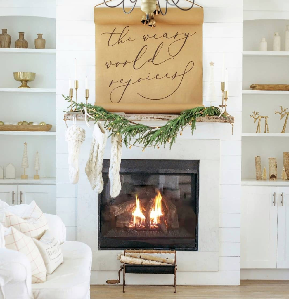 Christmas fireplace decor