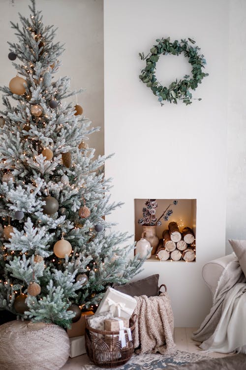 Free Living Room with Christmas Tree Stock Photo